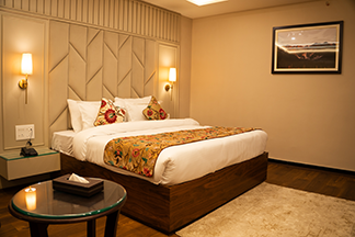 Cheap Kashmir Hotel, Srinagar Hotel Booking, Pahalgm Hotels, Luxury Hotels in Srinagar, Housebat Bookings, Gulmarg Hotel Booking